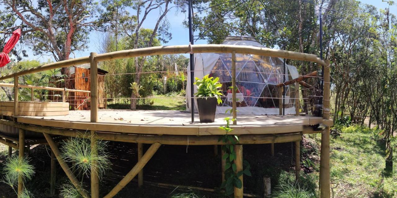 מלון Celeste Glamping Guatapé מראה חיצוני תמונה