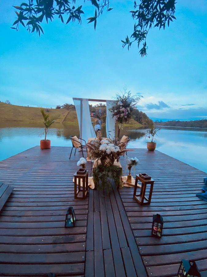מלון Celeste Glamping Guatapé מראה חיצוני תמונה