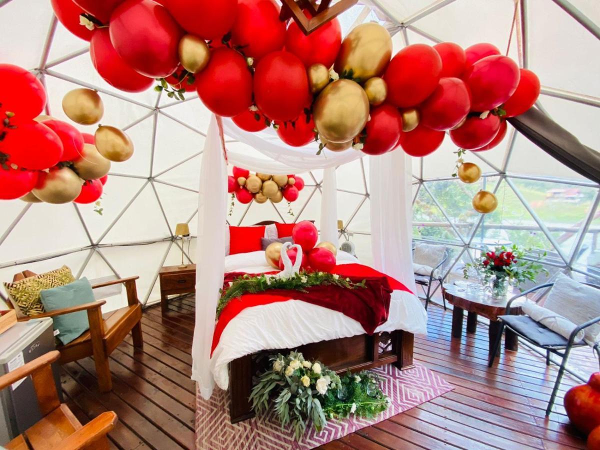 מלון Celeste Glamping Guatapé מראה חיצוני תמונה